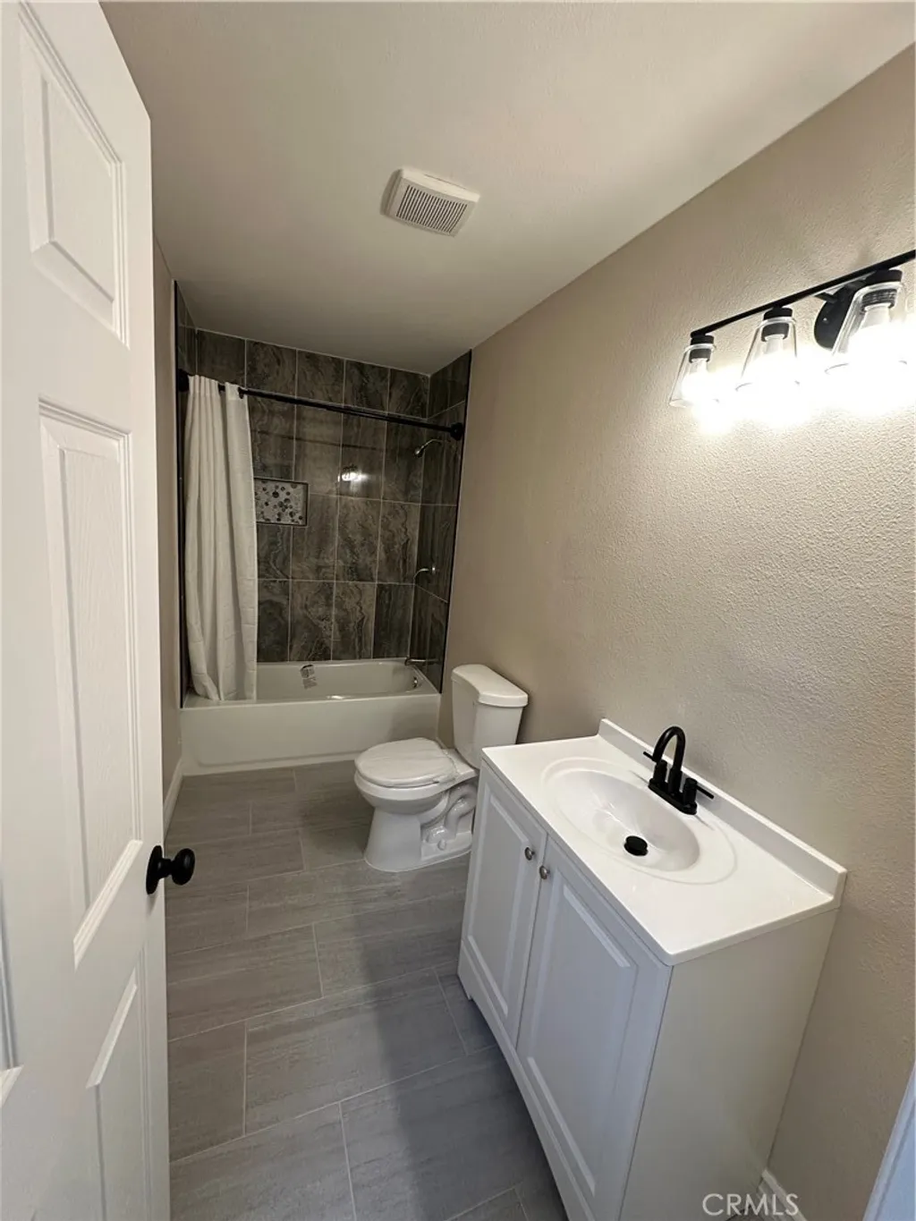 Additional image 14 of 209 E 11th Street, San Bernardino, CA 92410