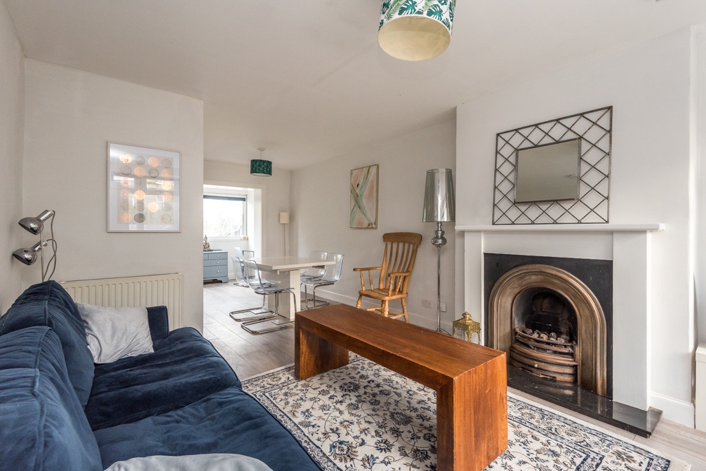 3 Bed Terraced House, Annandale Street, EH7, N1 7GU