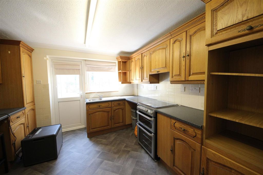 Additional image 10 of 4 bed detached house to rentDunsberry, Bretton, Peterborough PE3