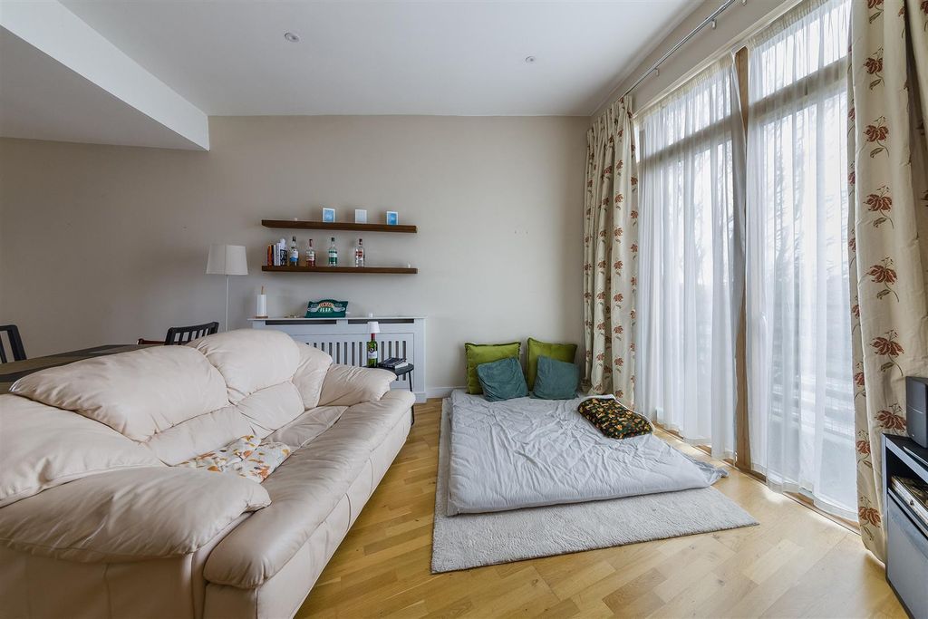 Additional image 6 of 2 bed flat to rentFive Mile Drive, Oxford OX2