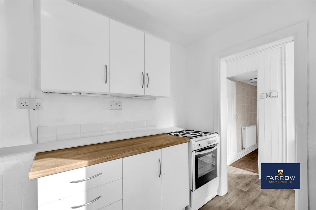 Additional image 4 of 3 bed terraced house to rentRutland Street, Grimsby DN32