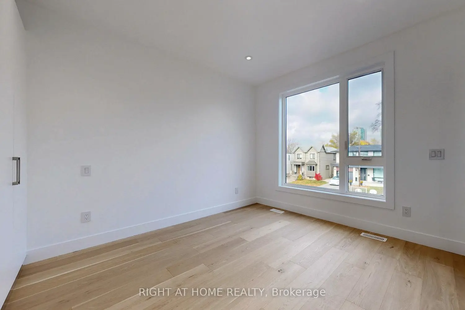 Additional image 9 of 19 Putney Road
