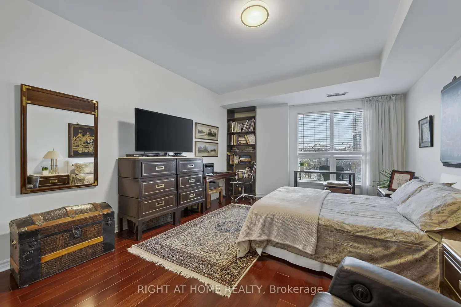 Additional image 13 of 6 Toronto Street 409