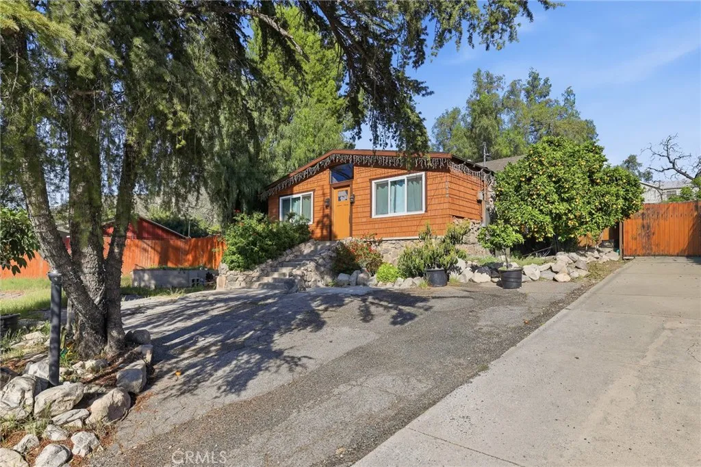 Additional image 63 of 10418 Samoa Avenue, Tujunga, CA 91042