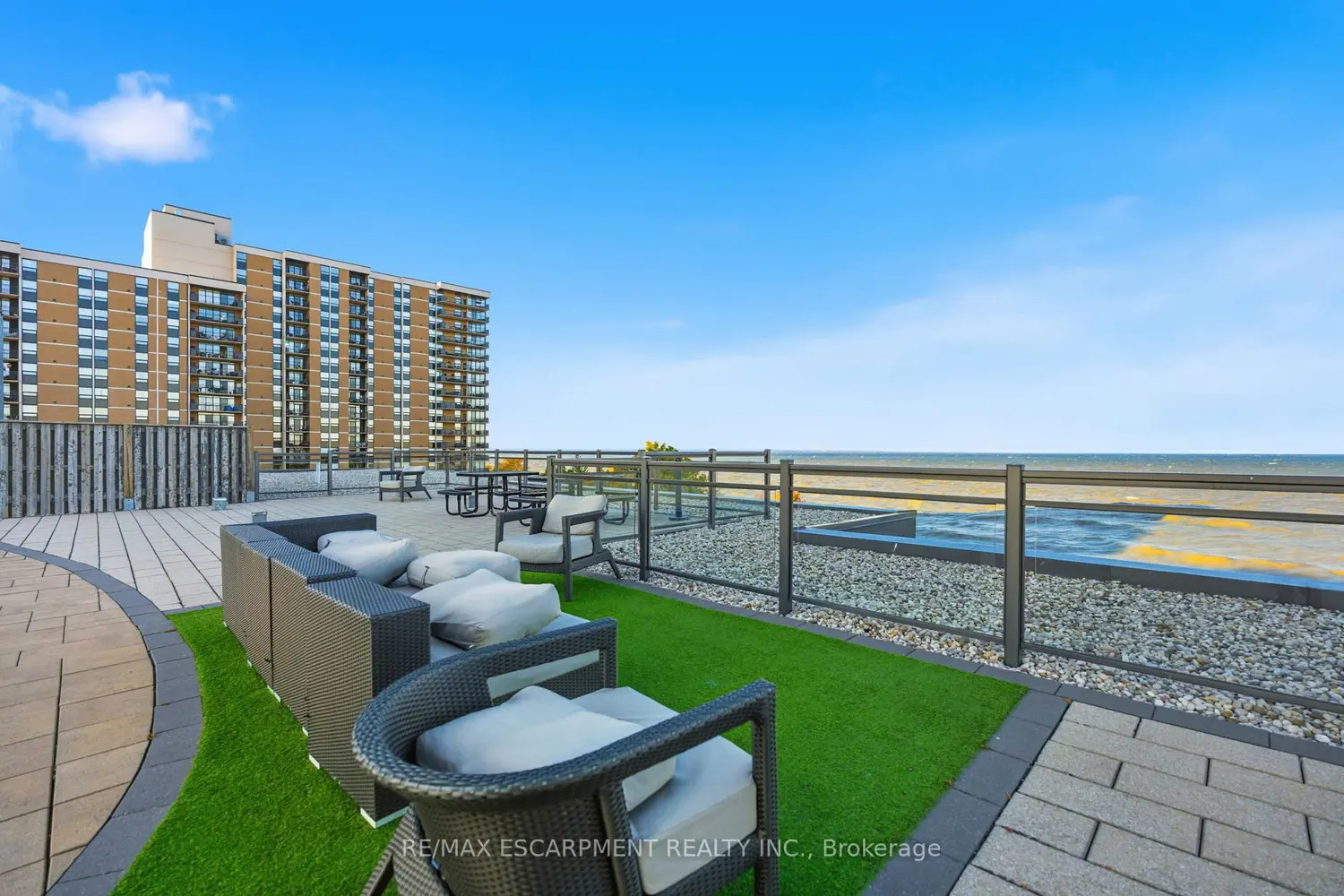 Additional image 19 of 35 Southshore Crescent 228