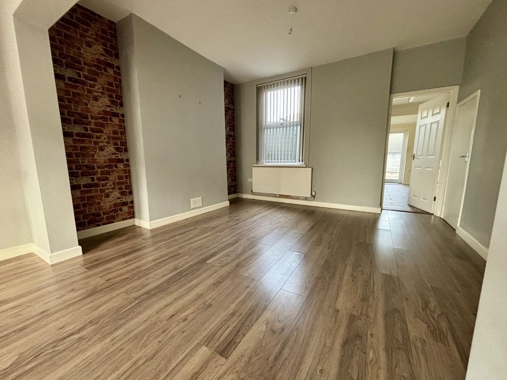 Additional image 5 of 3 bed terraced house to rentChurch Street, Rogerstone, Newport NP10