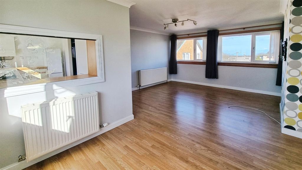 Additional image 4 of 3 bed terraced house to rentCromarty Court, Glenrothes KY6