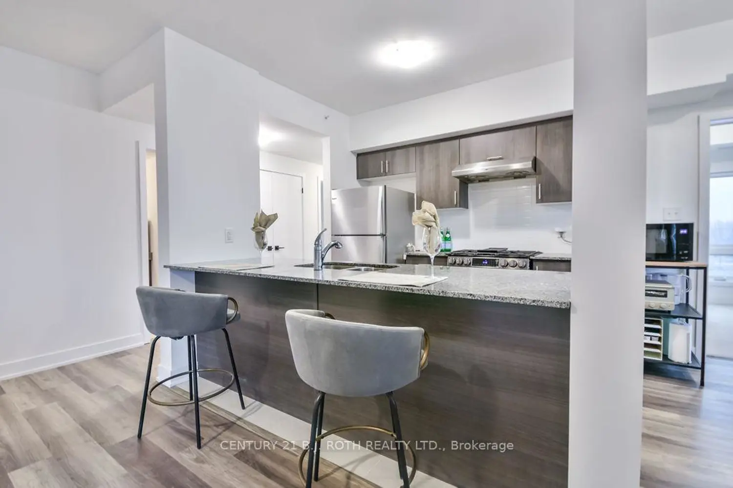 Additional image 5 of 8 Culinary Lane 502