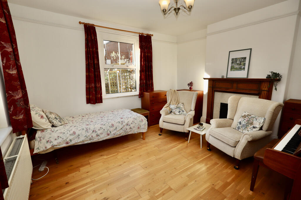 Additional image 27 of Central Wells