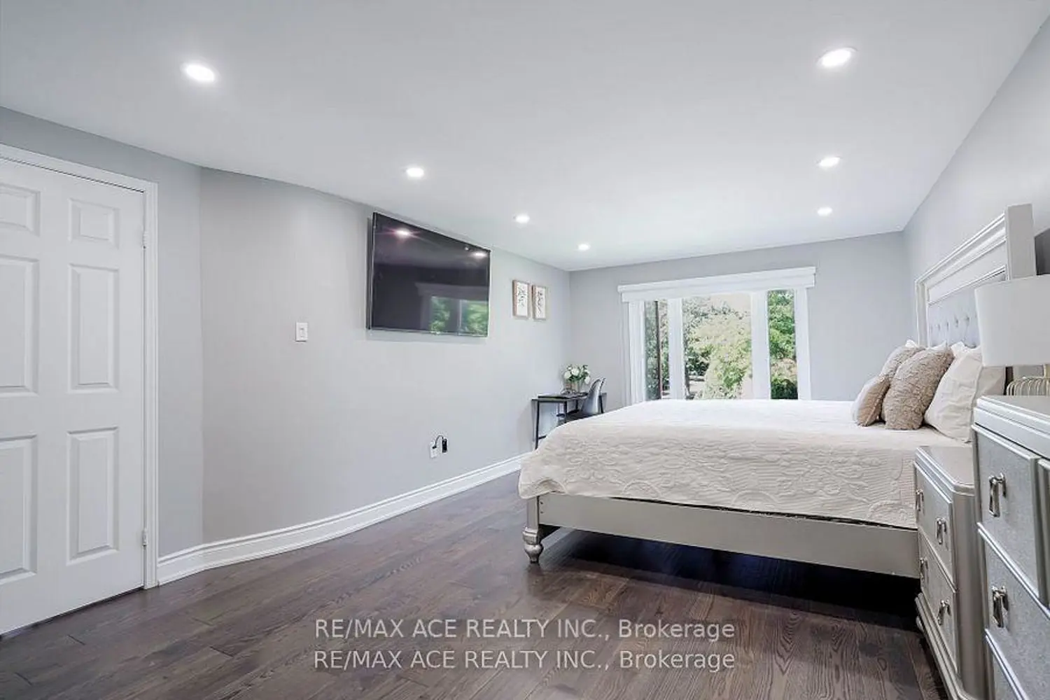 Additional image 13 of 10 Maplewood Drive