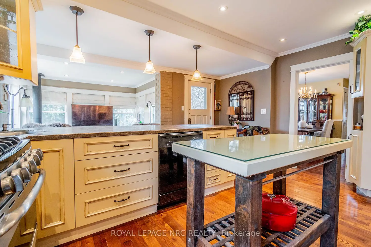 Additional image 9 of 6107 Barker Street