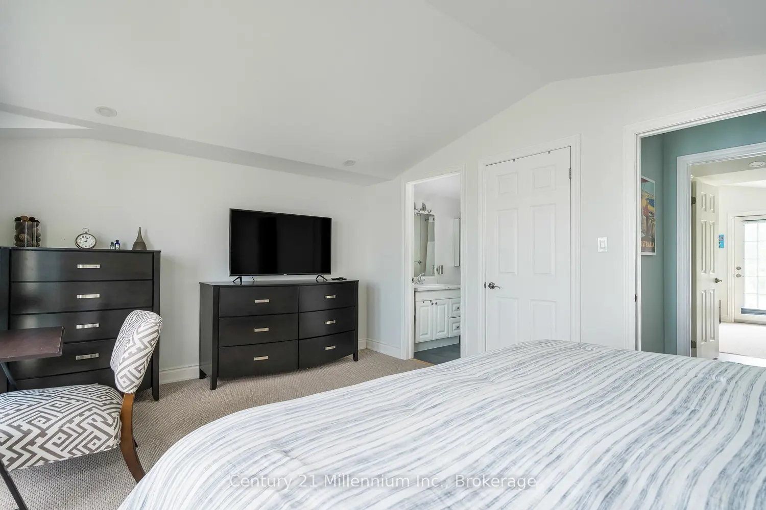 Additional image 11 of 209707 Hwy 26 15