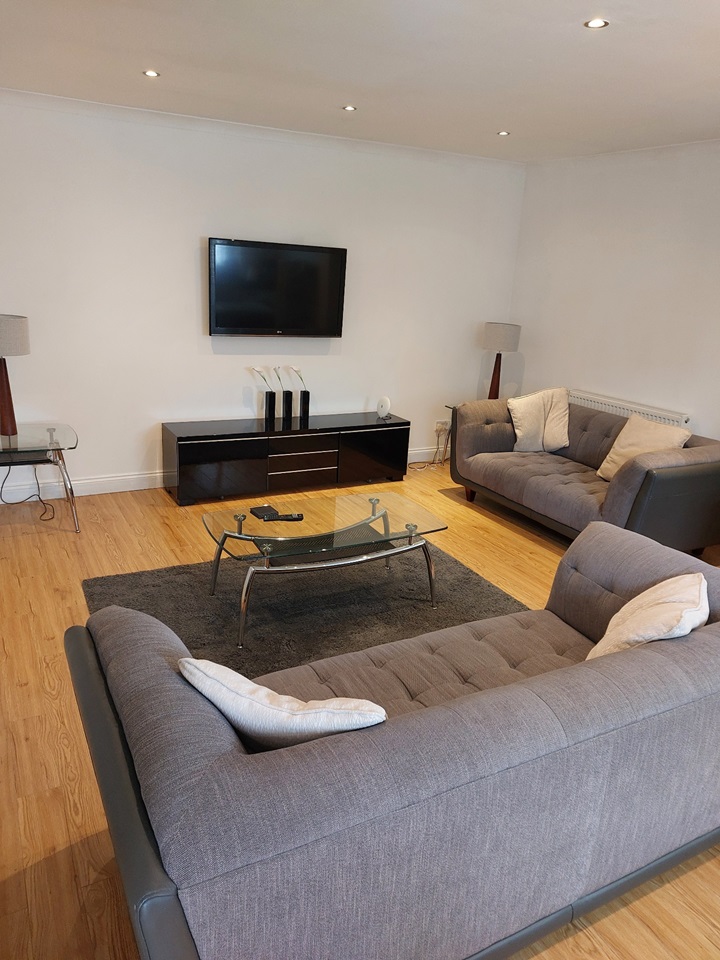 1 Bed Flat, Stepps, G33, N1 7GU