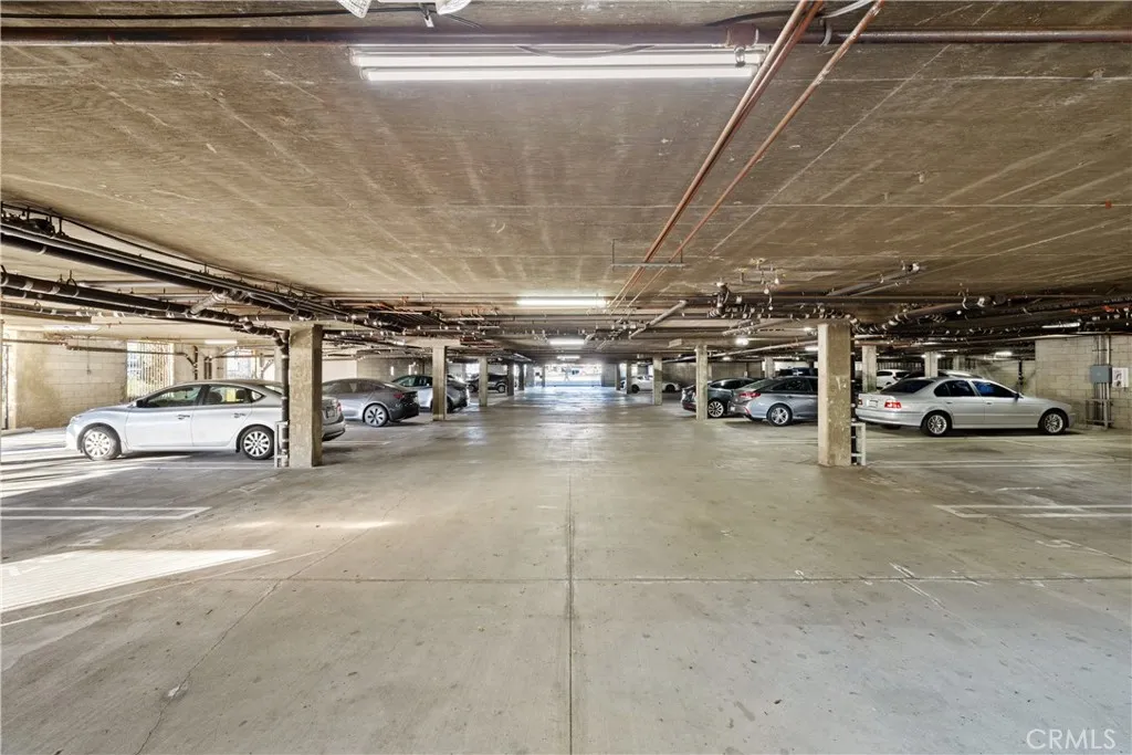 Additional image 56 of 6938 Laurel Canyon Blvd Unit 304, North Hollywood, CA 91605