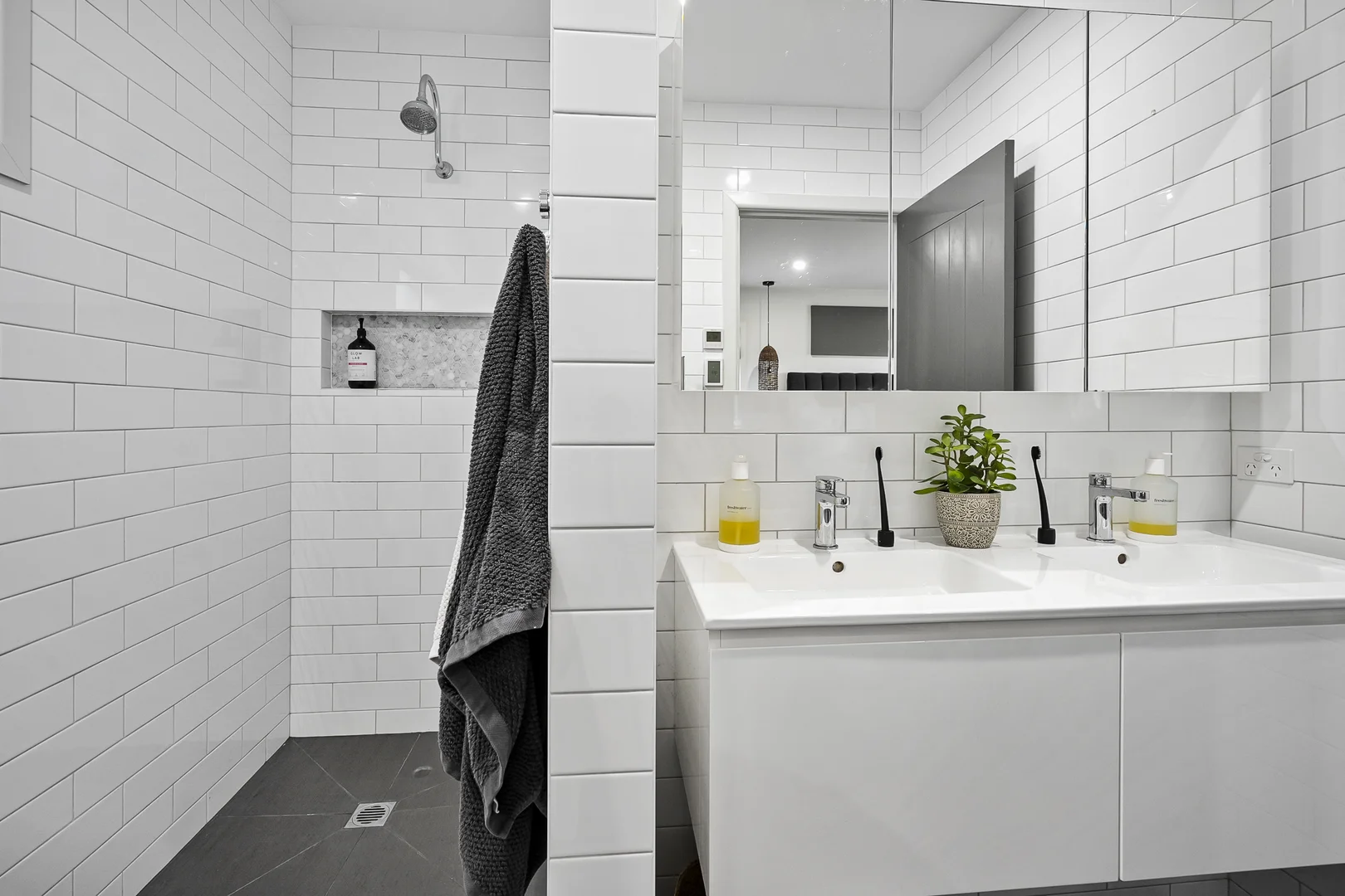 Additional image 11 of 2C Crooke Street, Port Huon TAS 7116