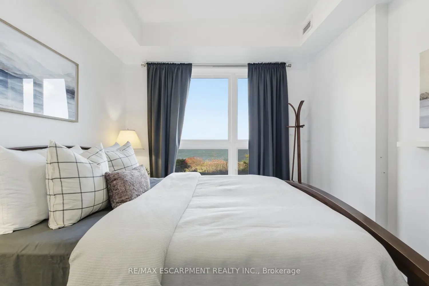 Additional image 13 of 35 Southshore Crescent 228