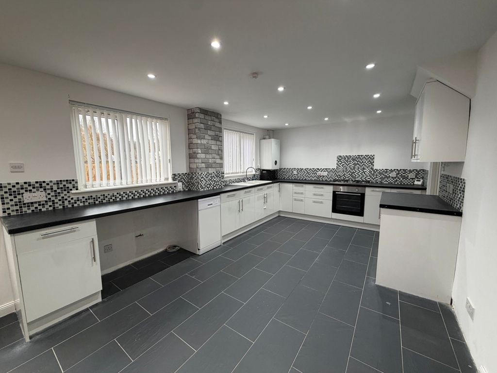 Additional image 6 of 4 bed detached house to rentCampbell Court, Newmilns KA16