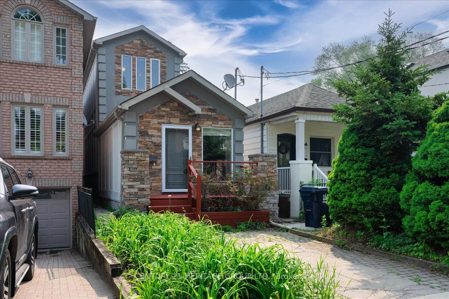 169 King Edward Avenue
