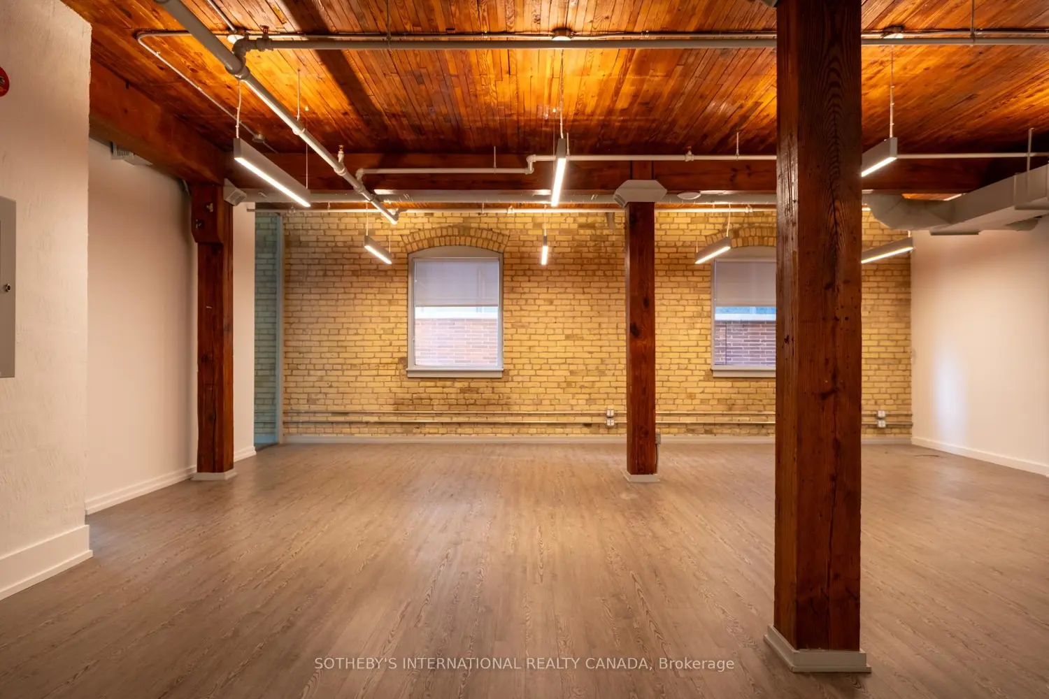 Additional image 16 of 18 Gloucester Lane