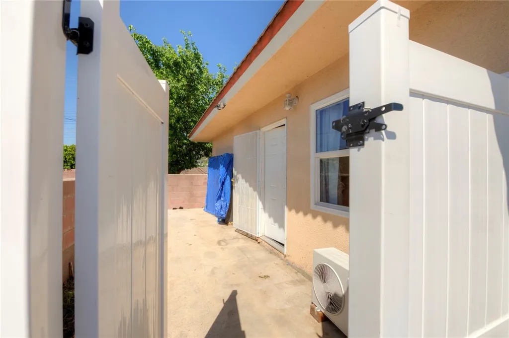 Additional image 46 of 184 Palmyra Dr, San Bernardino, CA 92404