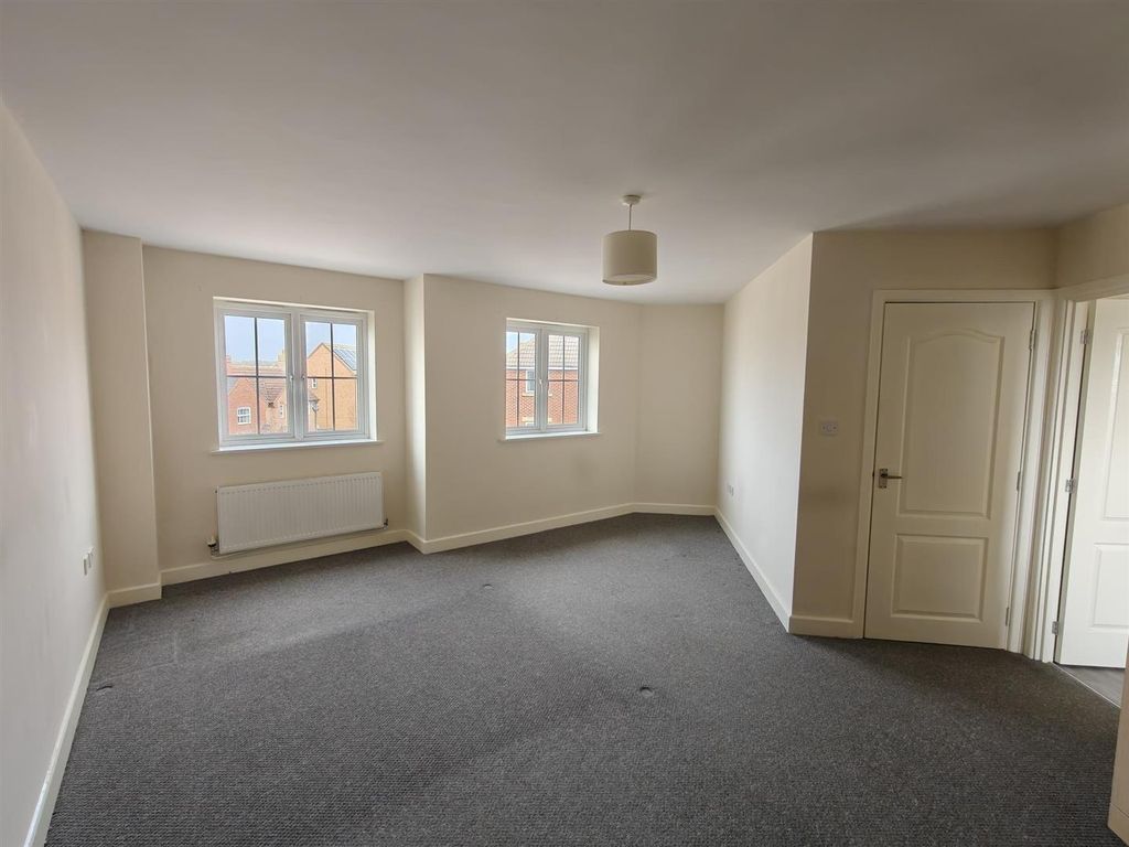 Additional image 2 of 5 bed property to rentHampton Vale, Peterborough PE7