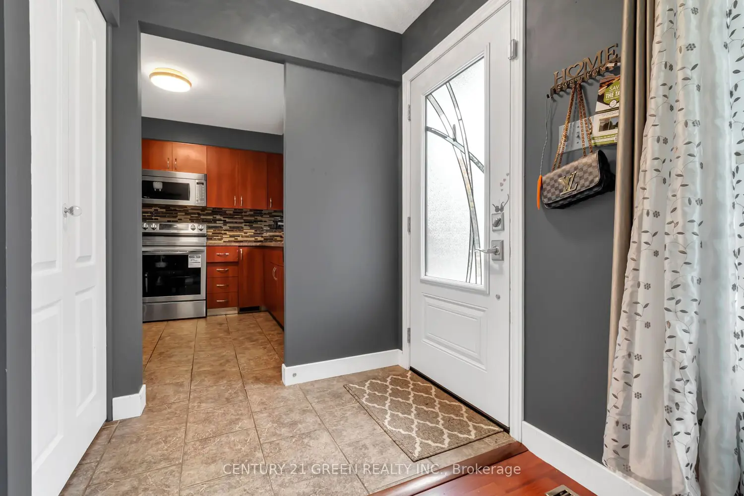 Additional image 8 of 126 Carlyle Drive