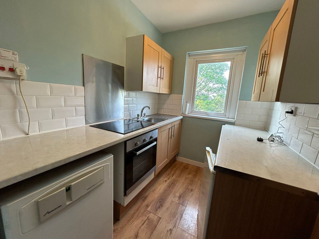 Additional image 3 of 1 bed flat to rentPentyla Baglan Road, Port Talbot SA12