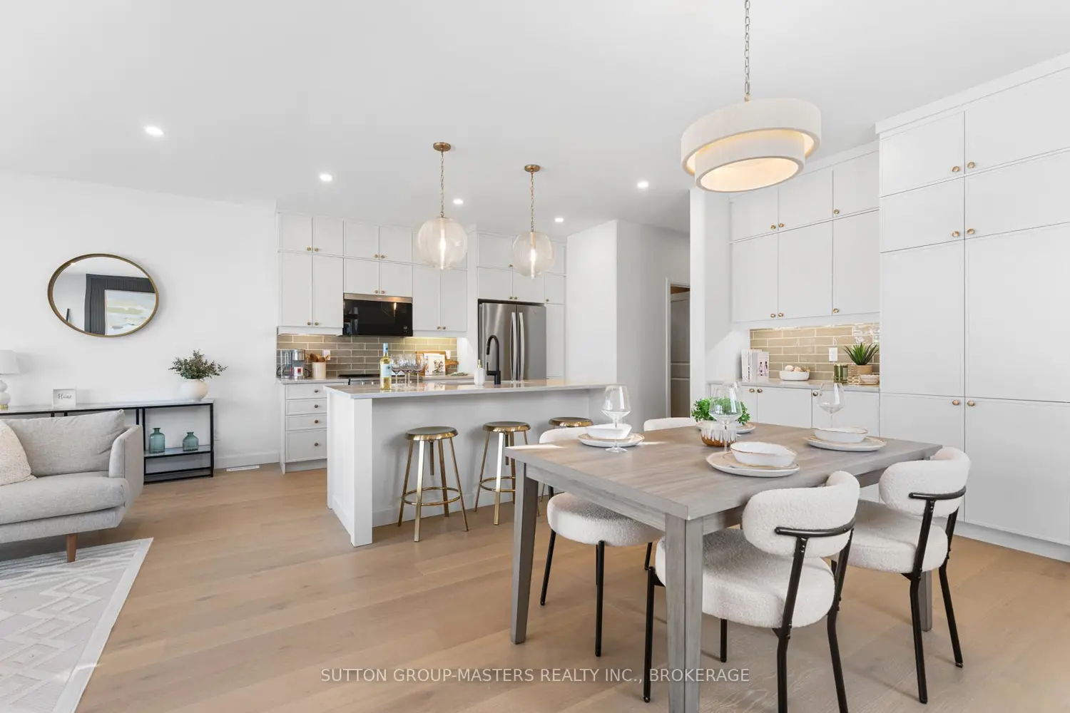 Additional image 6 of 204 Superior Drive