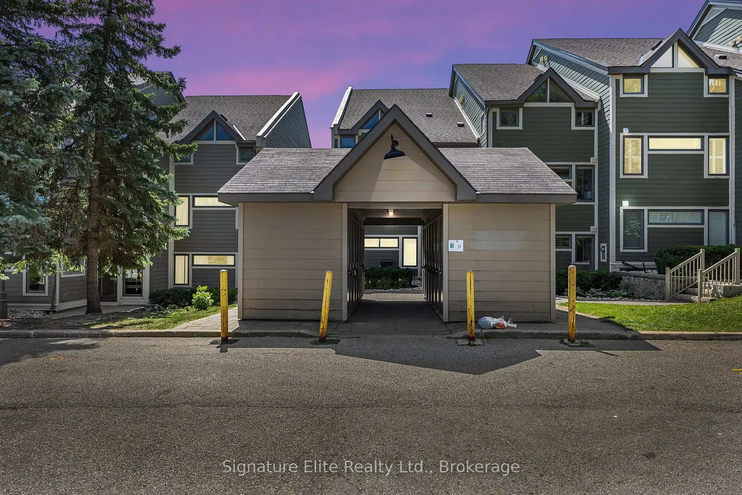 Additional image 17 of 796404 Grey 19 Road 107