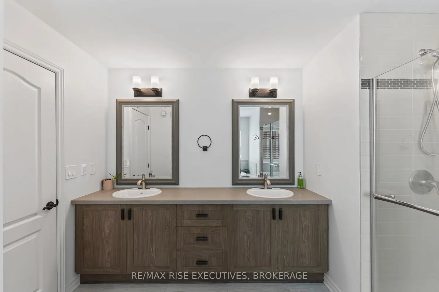 Additional image 14 of 648 Halloway Drive