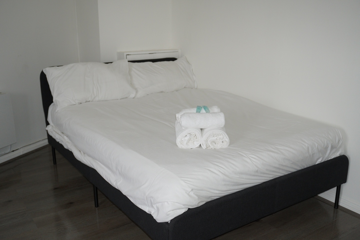 Additional image 2 of 3 Bed Flat, Riverview Place, G5, N1 7GU