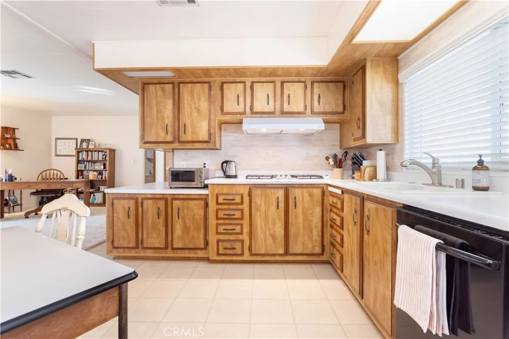 Additional image 11 of 21315 Jimpson Way, Canyon Country, CA 91351