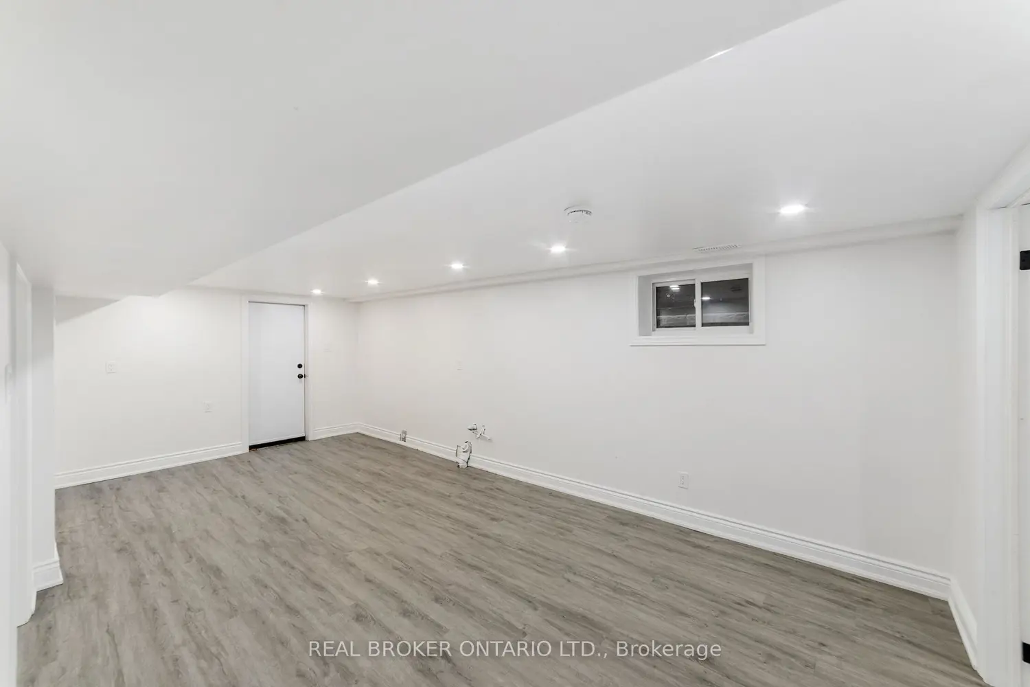 Additional image 11 of 27 Melrose Avenue