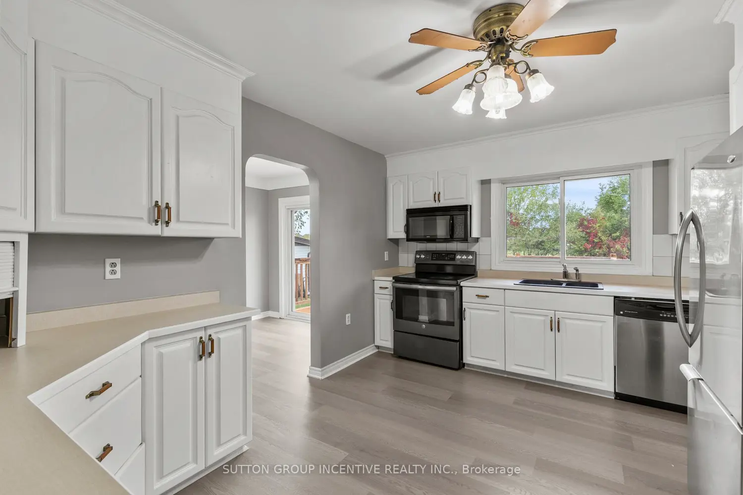 Additional image 5 of 2 Hendershot Avenue