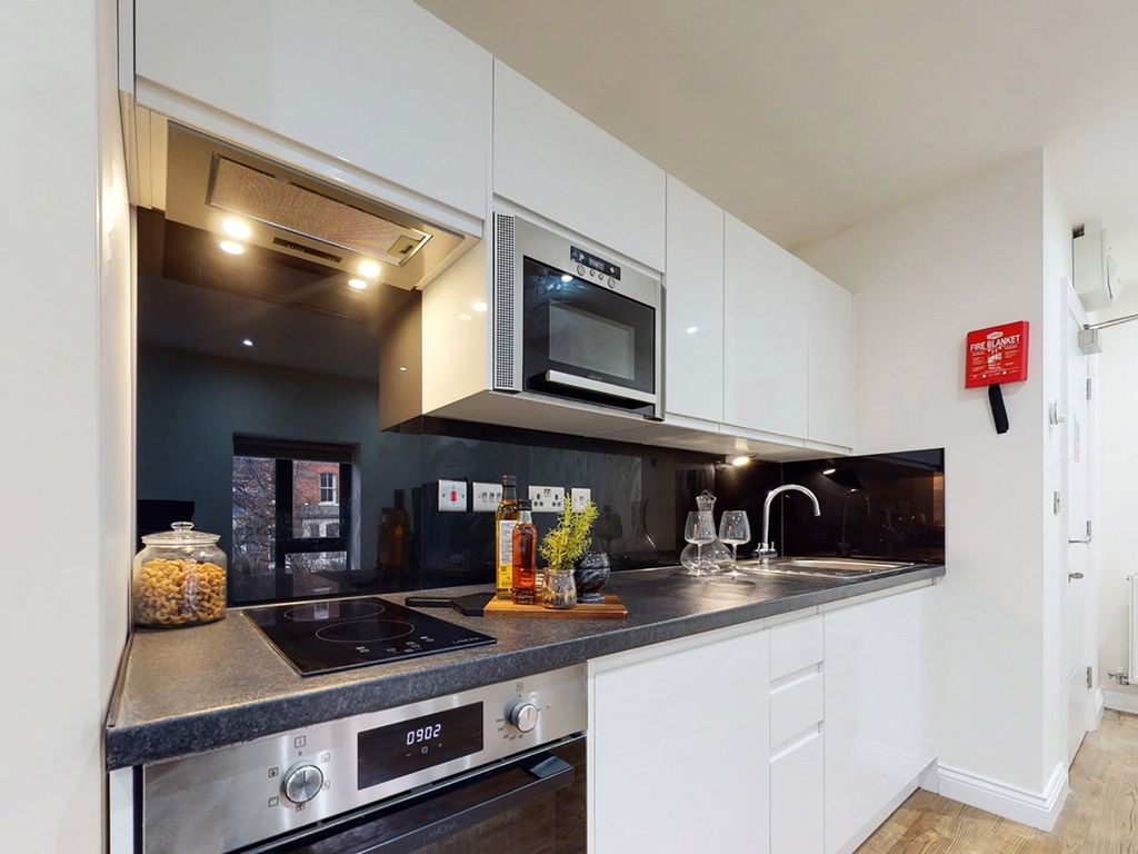 Studio to rentFlat 18, 34 Hyde Terrace #422510 LS2 photo 2
