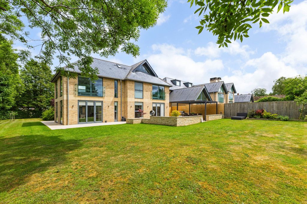 6 bed detached house to rentCotswold Road, Oxford OX2