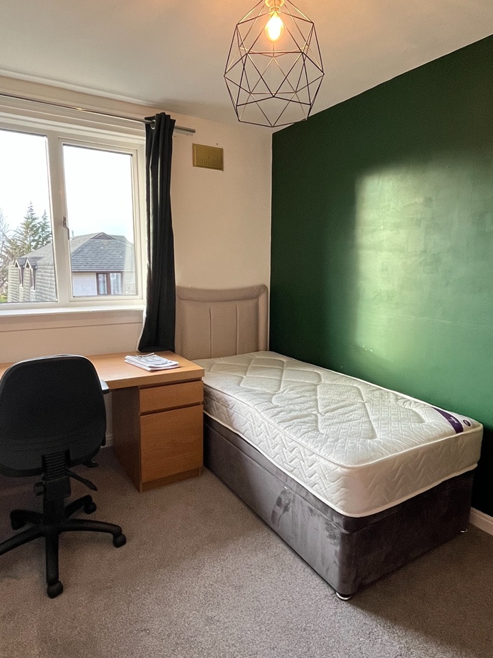 Additional image 7 of 3 Bed Flat, Buckstone, EH10, N1 7GU