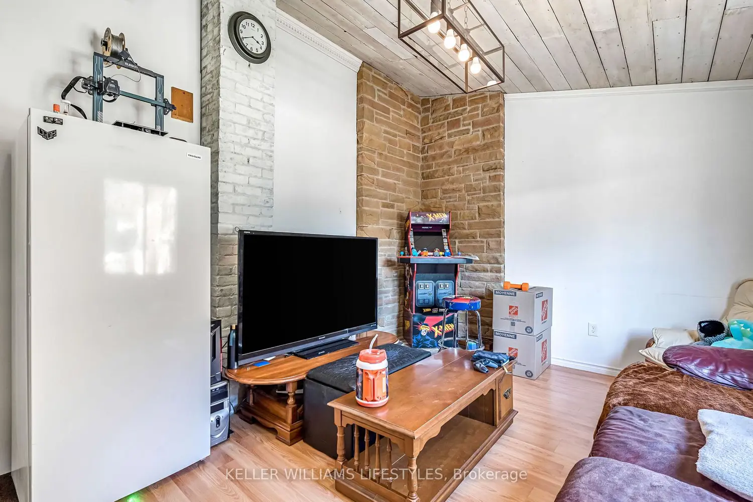 Additional image 5 of 616 Glasgow Street