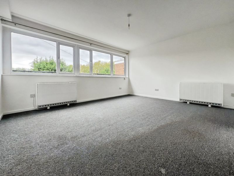 Additional image 2 of 2 bed flat to rentBroadway, Darras Hall NE20