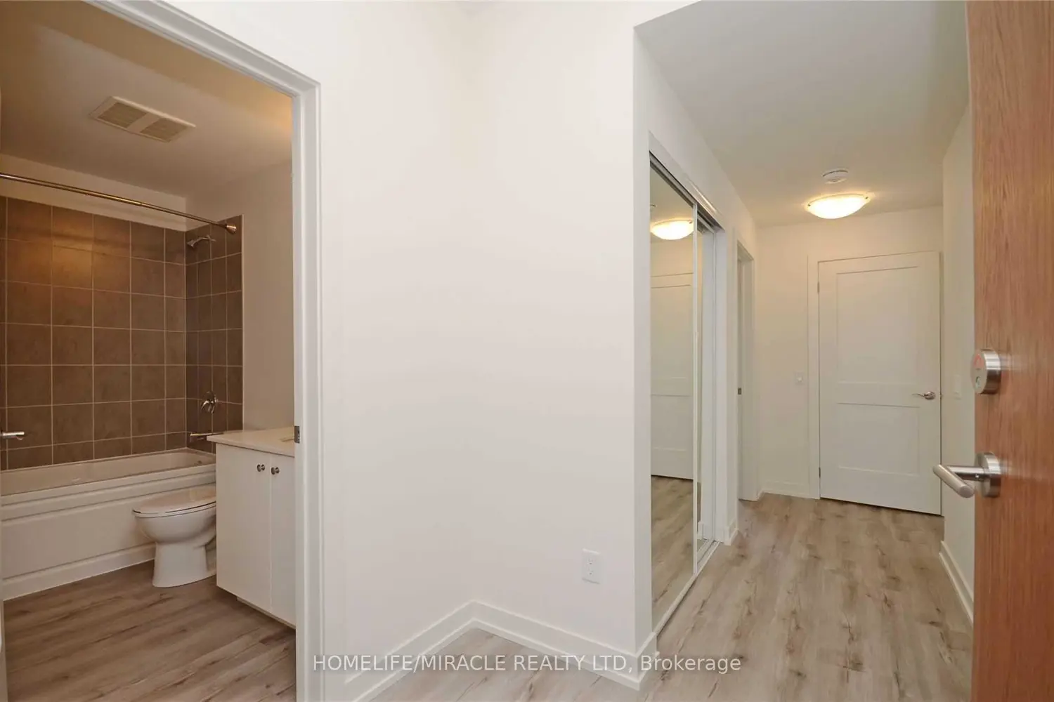 Additional image 4 of 243 Northfield Drive 211