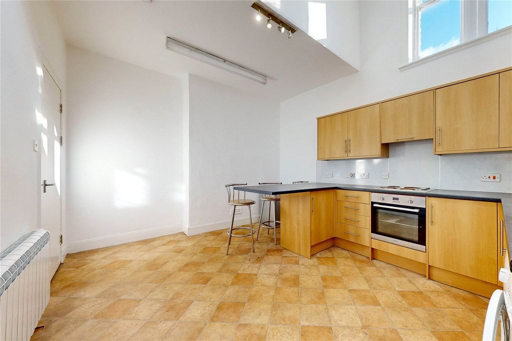 Additional image 6 of 2 bed flat to rentShore Road, Perth PH2