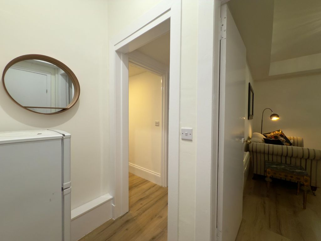 Additional image 5 of 1 bed flat to rentIbrox Street, Cessnock, Glasgow G51