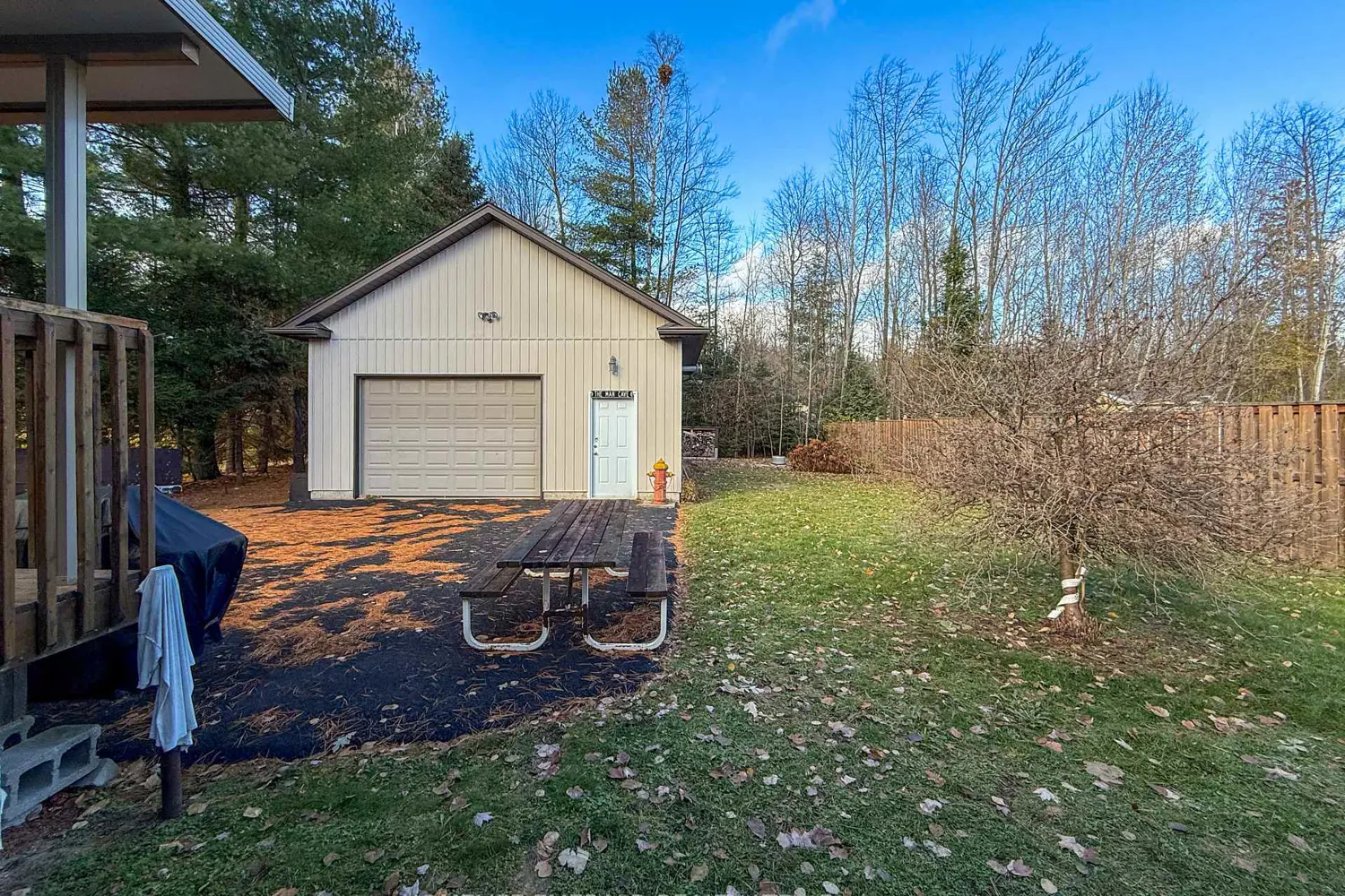 Additional image 15 of 17 Tree Top Street