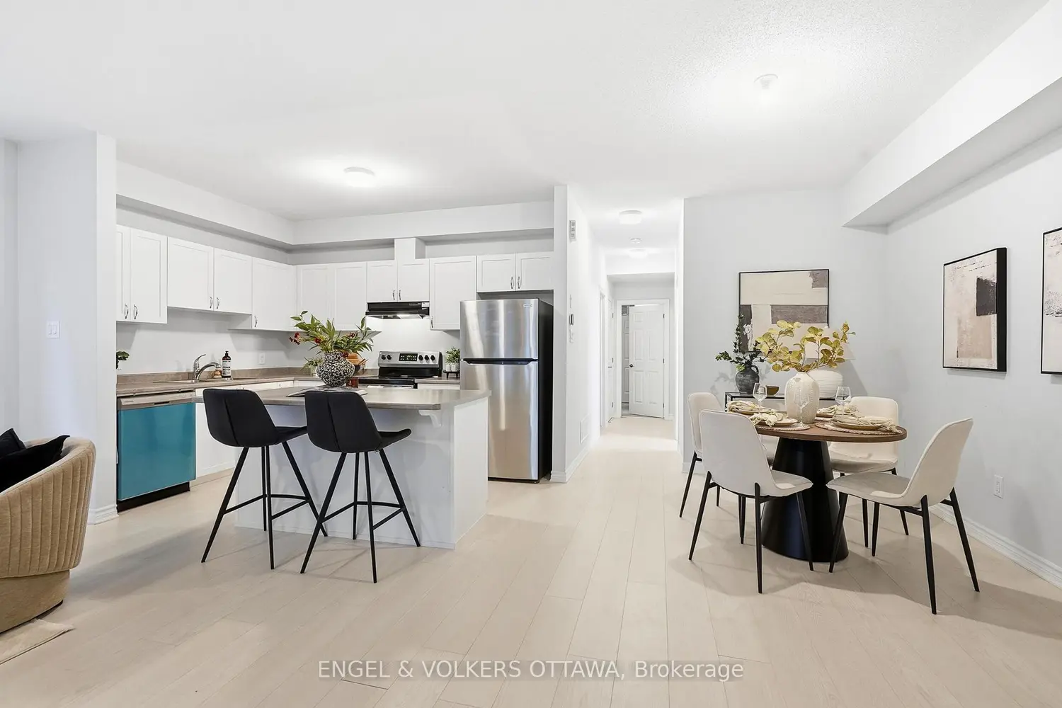 Additional image 9 of 135 Anthracite Private