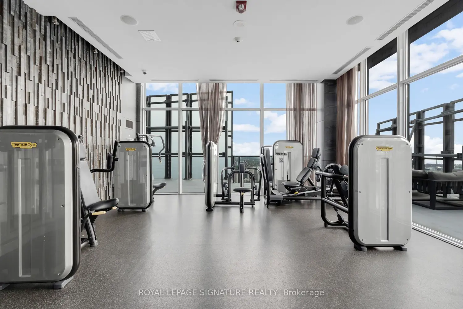 Additional image 15 of 1078 Bay Street