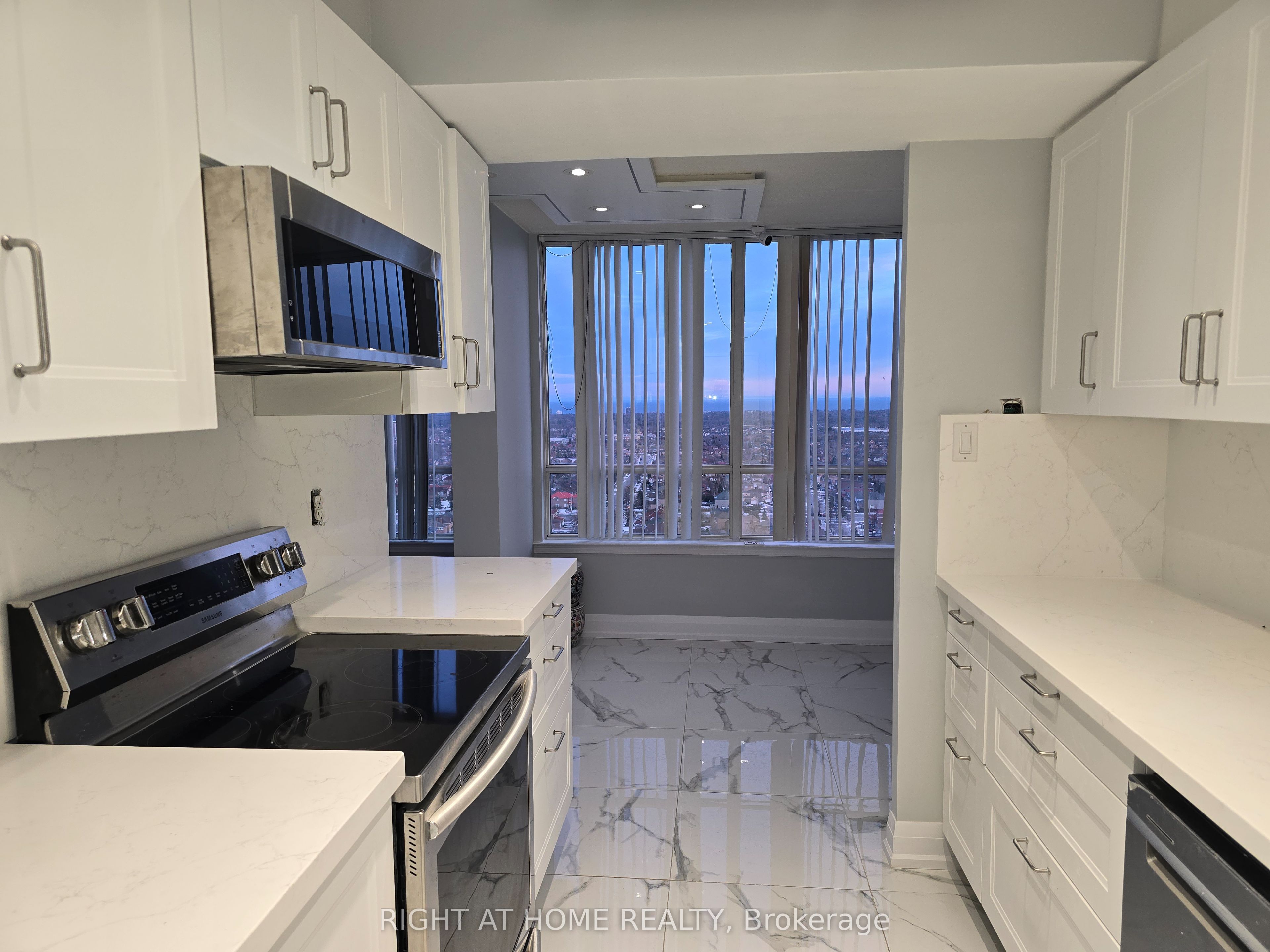 Additional image 5 of 2303-550 Webb Drive, Mississauga, ON, L5B 3Y4