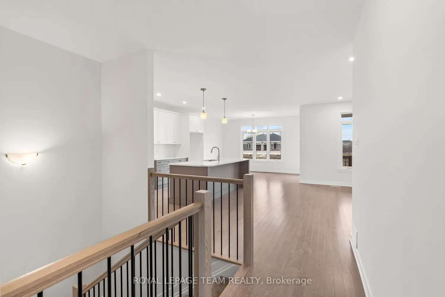 Additional image 6 of 1039 Moore Street