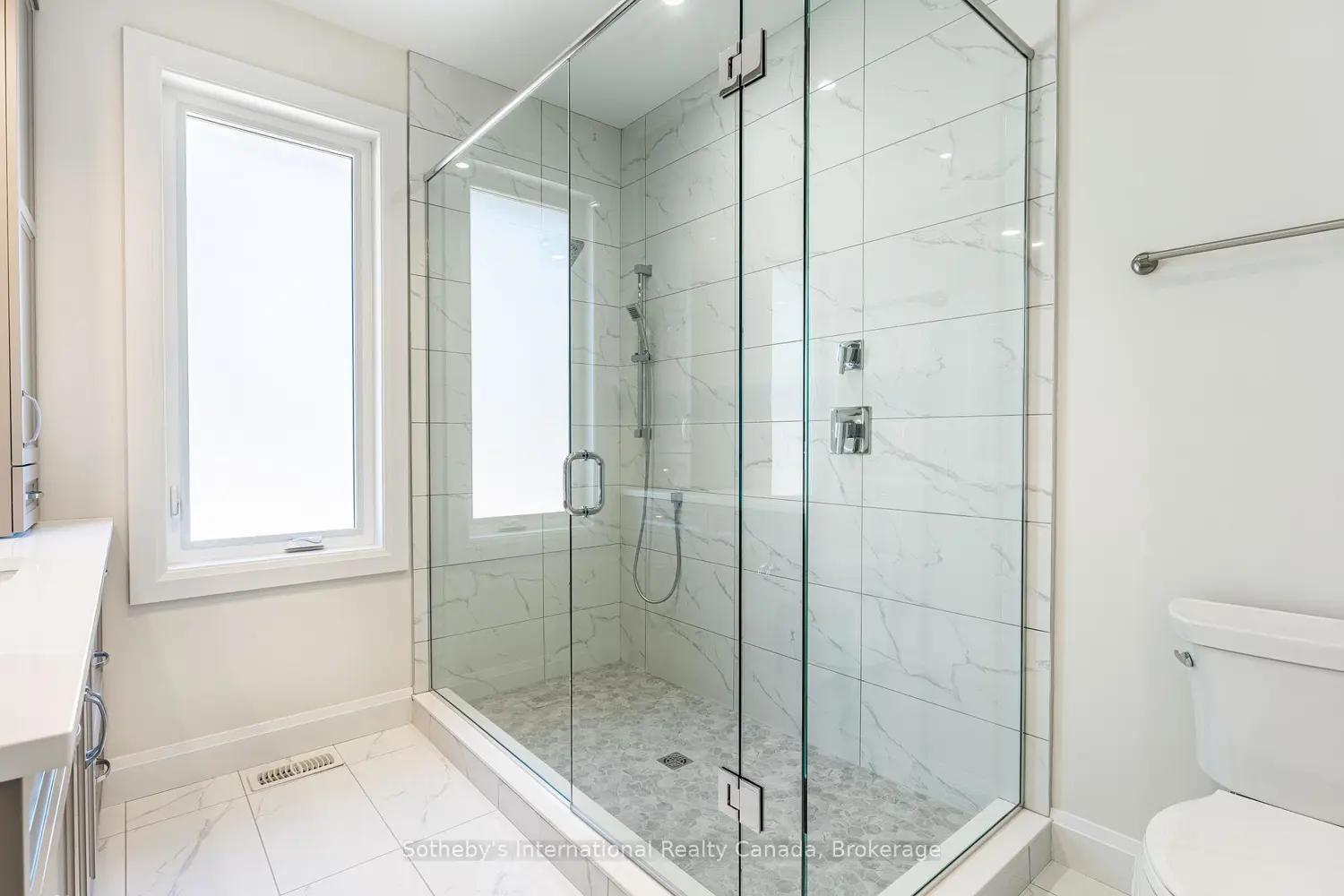 Additional image 10 of 81 Cedar Street