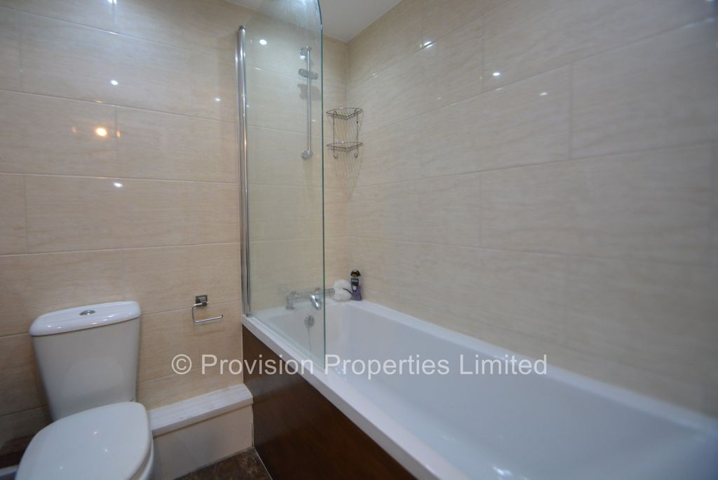 Additional image 11 of 10 bed terraced house to rentHeadingley Avenue, Leeds LS6