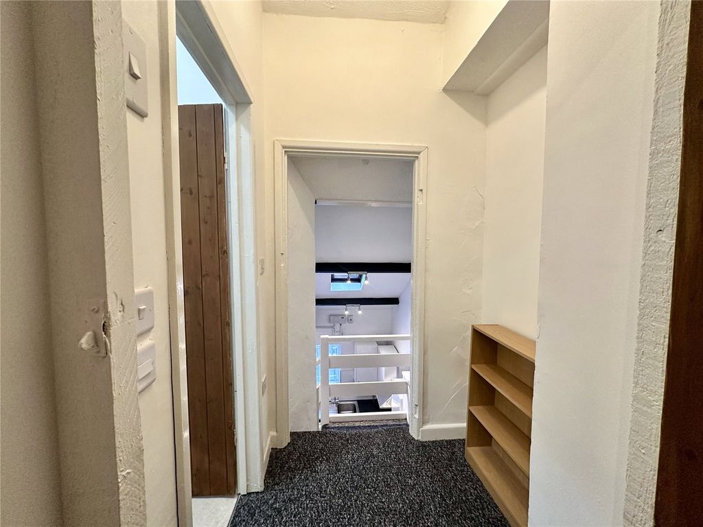 Additional image 7 of 1 bed flat to rentDark Street, Haverfordwest, Pembrokeshire SA61
